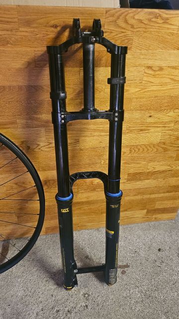 Used Öhlins DH38 Kit 2025 bike — image 4 of 12