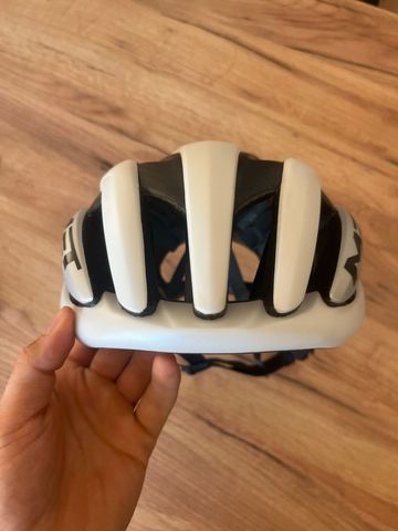 Used MET Trenta 3k 2026 bike — image 4 of 19