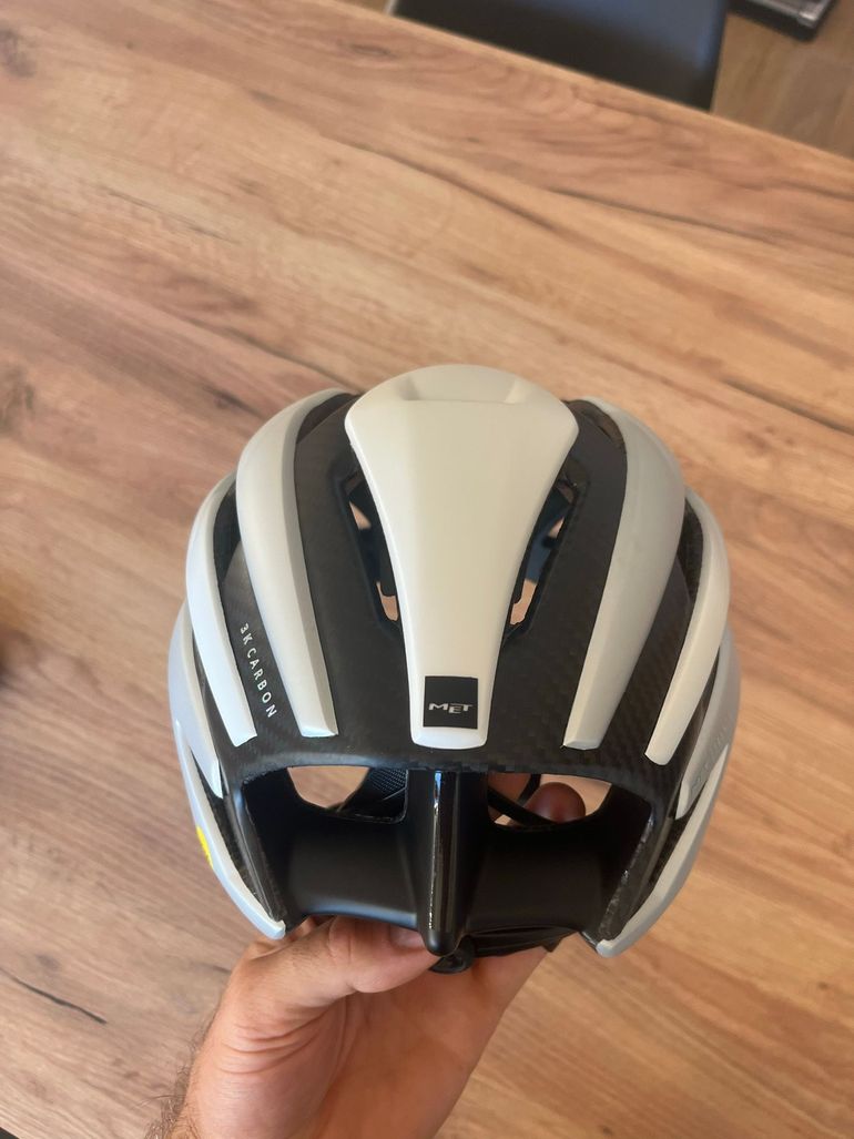 Used MET Trenta 3k 2026 bike — image 7 of 19