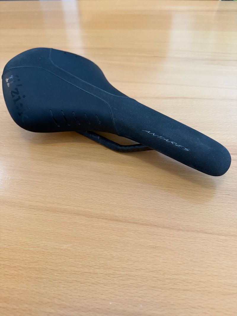 Fizik antares Saddles & Seatposts d'occasion