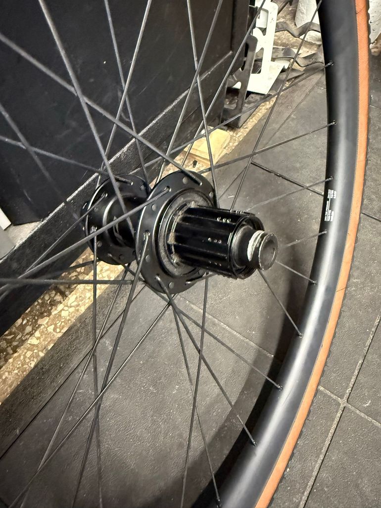 Käytetty OQUO RC25Team Wheelset bike — kuva 6 / 7