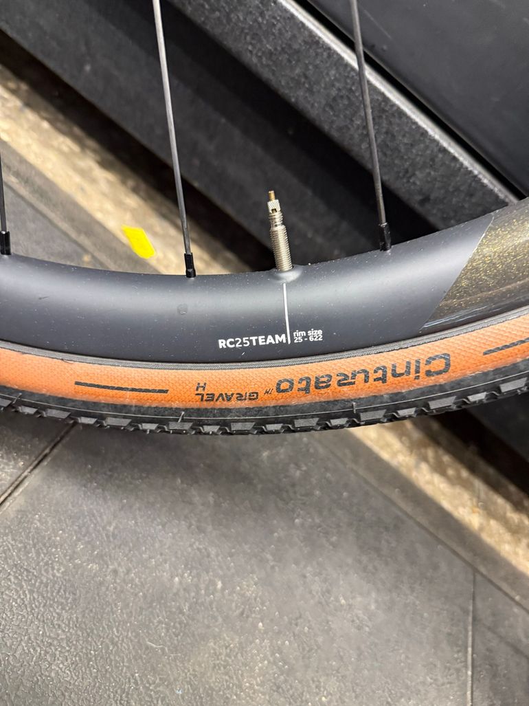 Käytetty OQUO RC25Team Wheelset bike — kuva 7 / 7