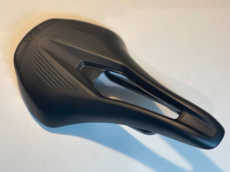 Použité Fizik Vento Argo R1 2024 Saddles & Seatposts