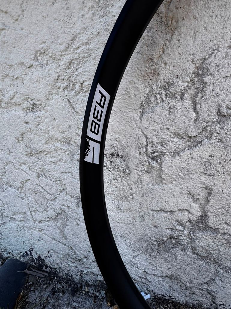 Tweedehands session A38 Rim bike — afbeelding 2 van 4