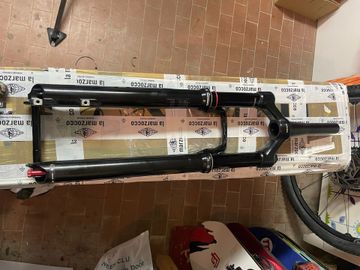 Used RockShox SID Select Charger RL Remote 2025 bike — image 4 of 5