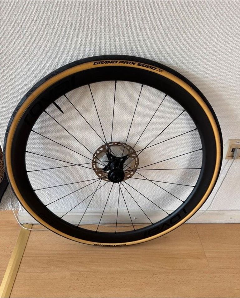 Used Roval C38 bike — image 3 of 5