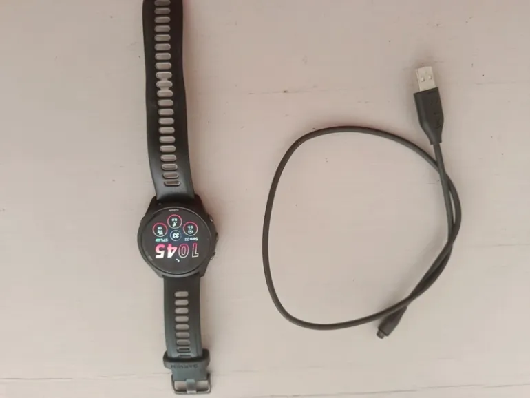 Used Garmin Forerunner 265 bike — image 3 of 8