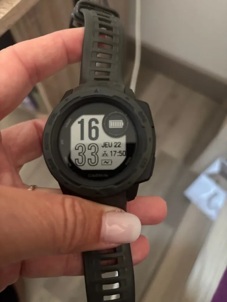 Used Garmin Instinct bike — image 3 of 10