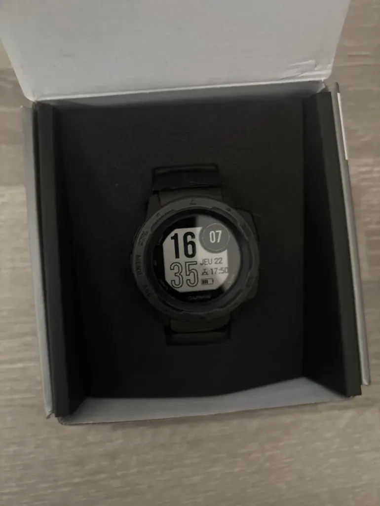 Used Garmin Instinct bike — image 8 of 10
