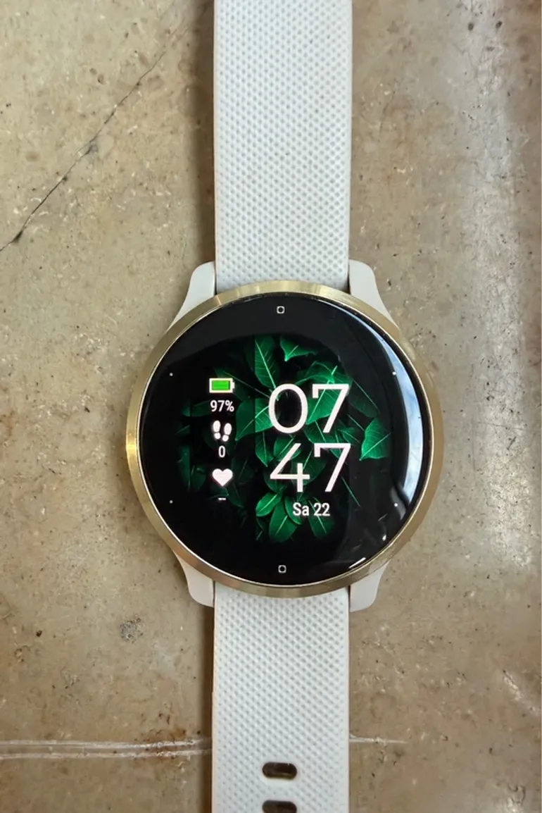 Used Garmin Venu 2S 2022 bike — image 3 of 3