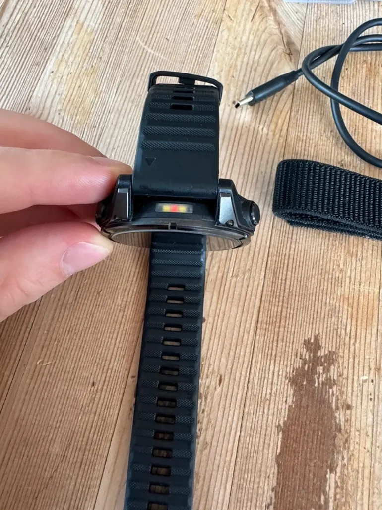 Używany Garmin fenix 8 amoled bike — zdjęcie 5 z 15