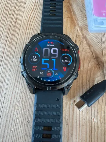 Używany Garmin fenix 8 amoled bike — zdjęcie 1 z 15