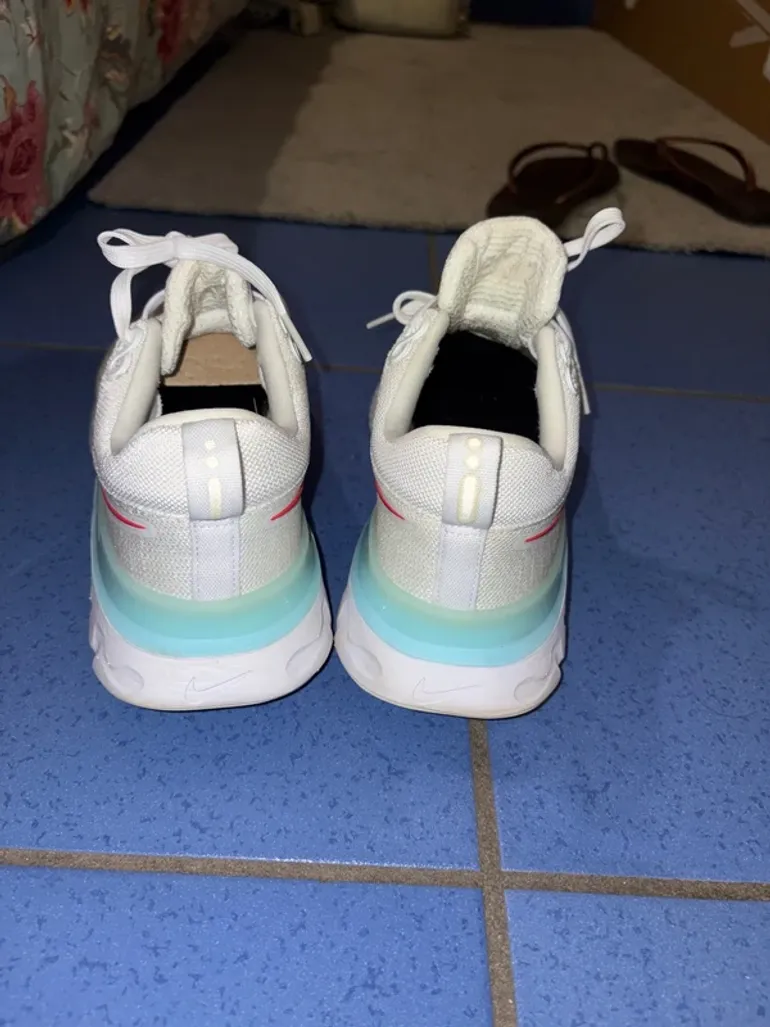 Used Nike React Infinity Run FK 2 bike — image 3 of 5