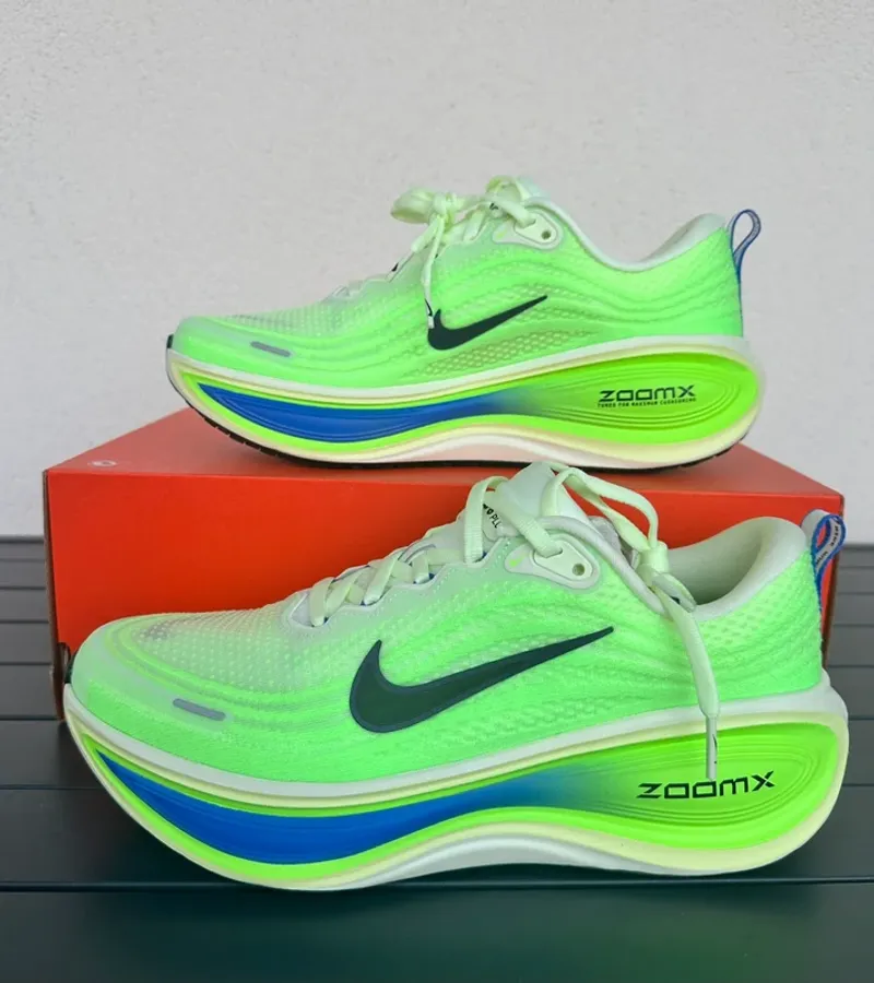 Nike Vomero Plus Running Shoes de segunda mano