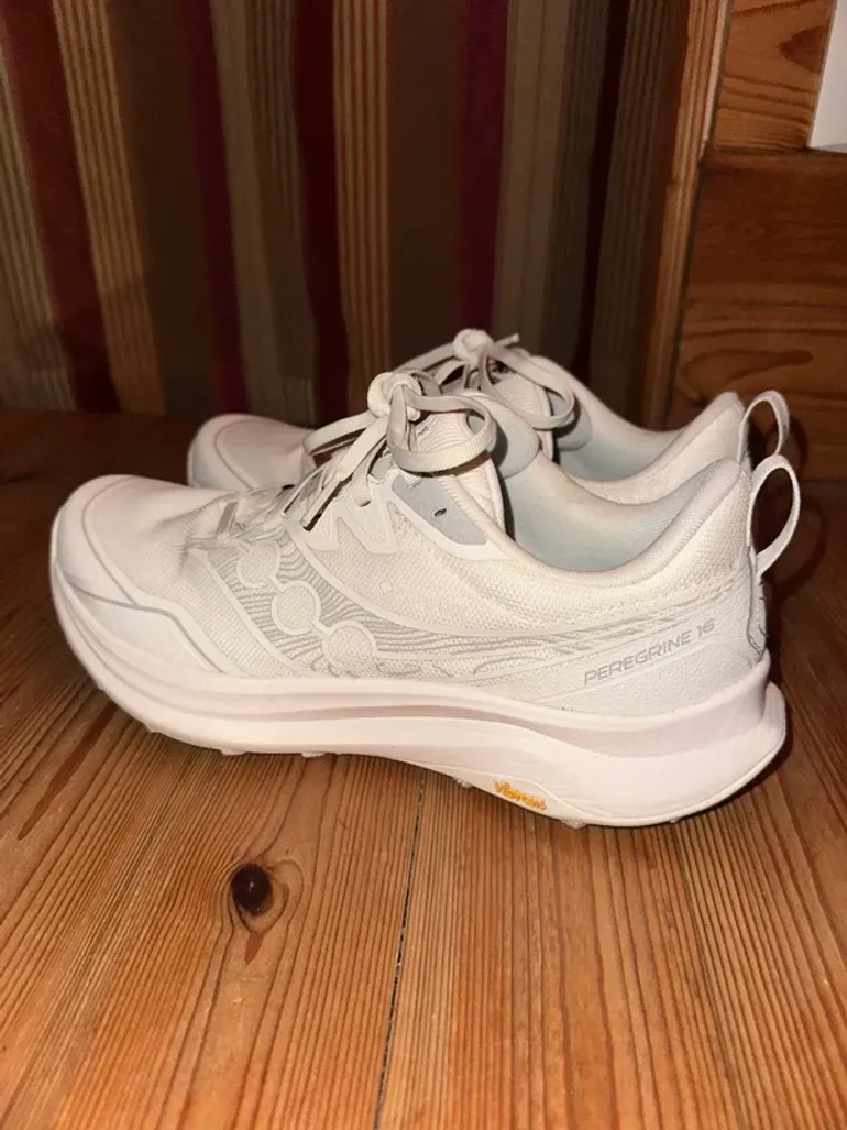 Used Saucony Peregrine 16 GTX bike — image 2 of 4