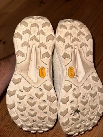 Used Saucony Peregrine 16 GTX bike — image 3 of 4