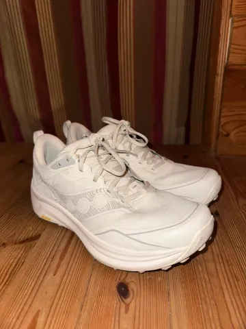 Used Saucony Peregrine 16 GTX bike — image 1 of 4