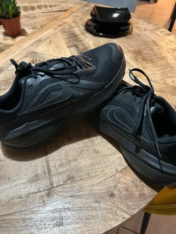 Used Nike Sport Shoes bike — image 2 of 8
