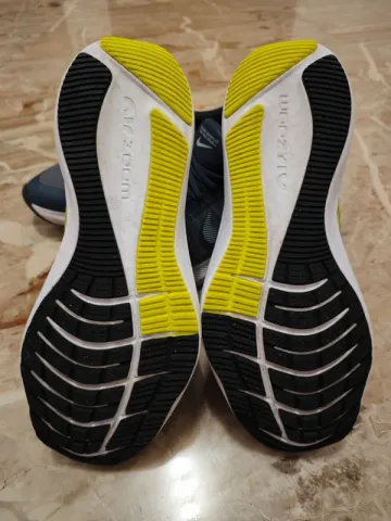 Použité Nike Winflo 8 bike — obrázek 4 z 5