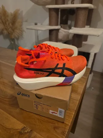 Used Asics Metaspeed Sky Tokyo bike — image 1 of 8
