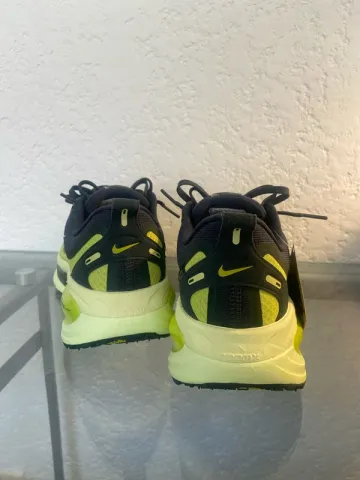 Brugt Nike Vomero 18 GTX bike — billede 5 af 8