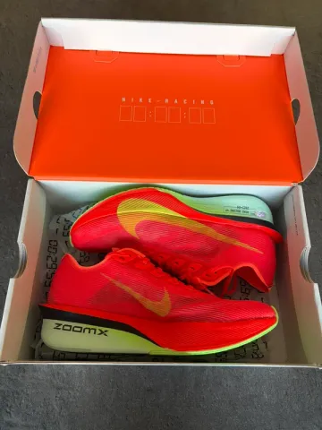 Used Nike Vaporfly 4 bike — image 2 of 6