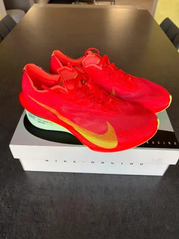 Used Nike Vaporfly 4 bike — image 1 of 6