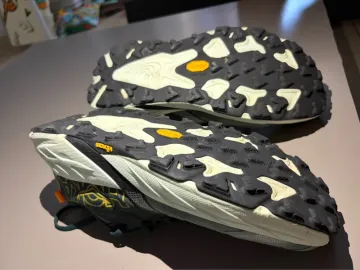 Used Hoka Speedgoat 7 bike — image 5 of 8
