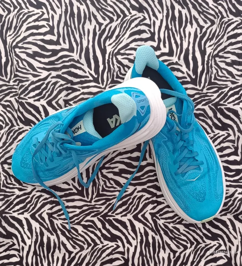 Used Hoka Clifton 10 bike — image 8 of 9