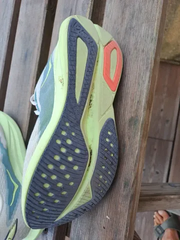 Tweedehands Hoka Mach 7 bike — afbeelding 4 van 6