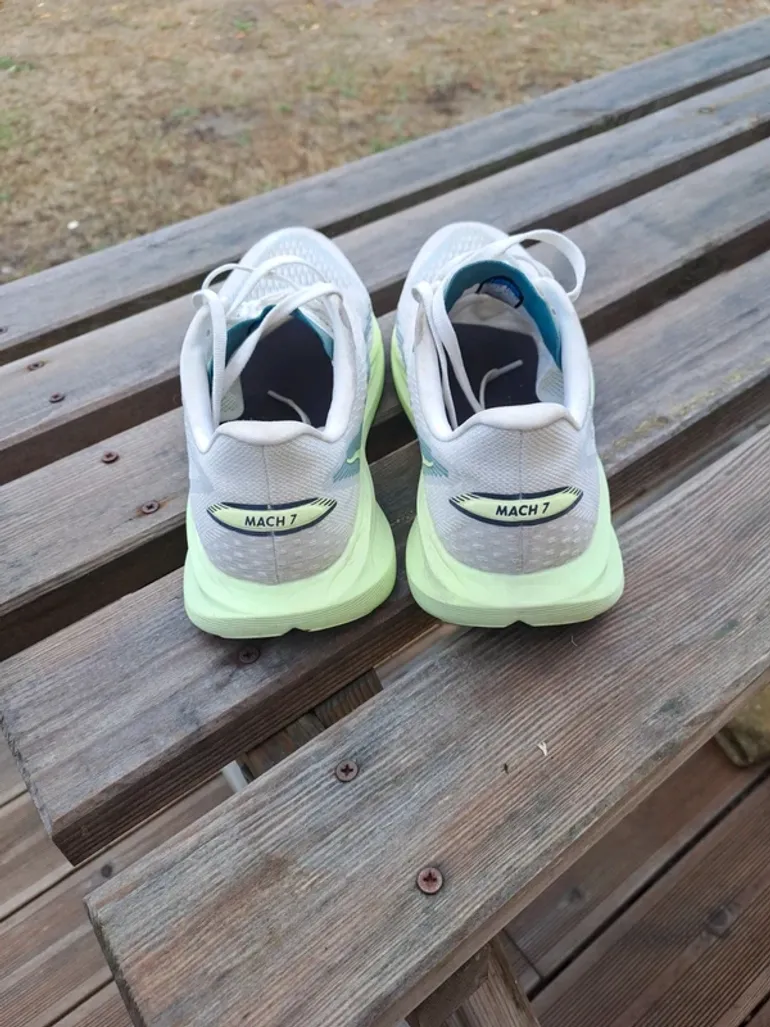 Tweedehands Hoka Mach 7 bike — afbeelding 3 van 6