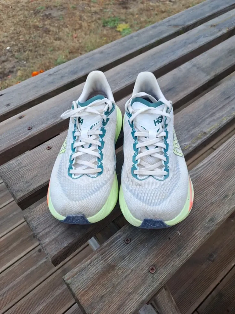 Tweedehands Hoka Mach 7 bike — afbeelding 2 van 6