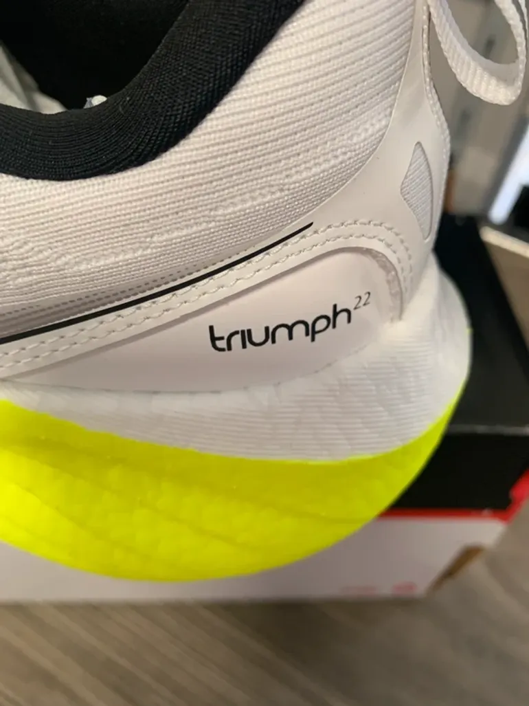 Used Saucony Triumph 22 bike — image 4 of 8