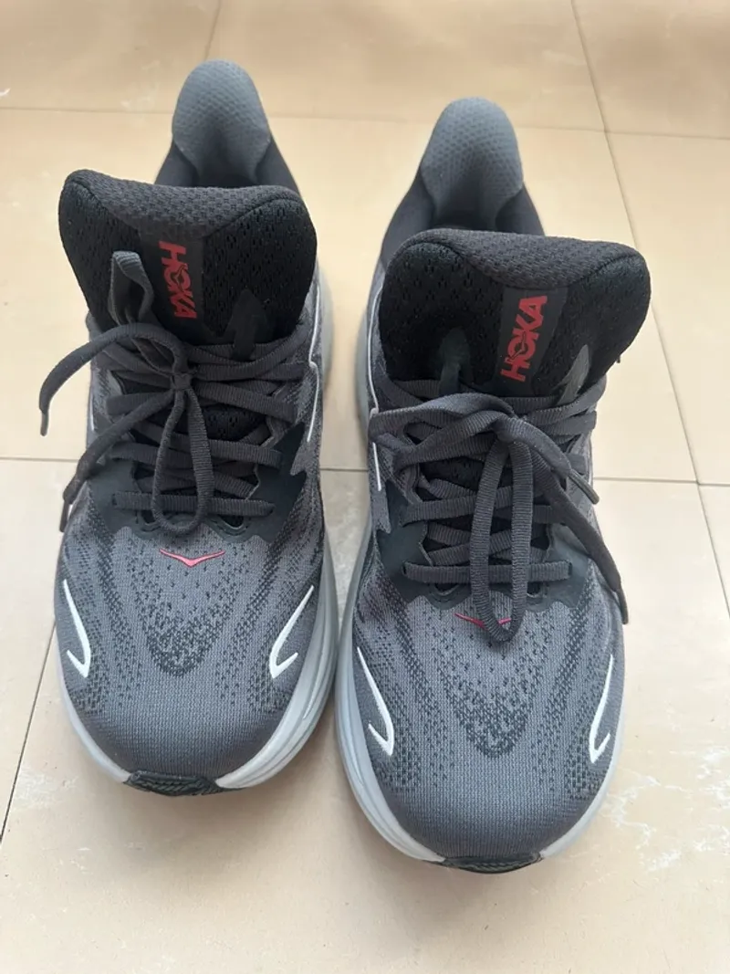 Used Hoka Clifton 10 Running Shoes