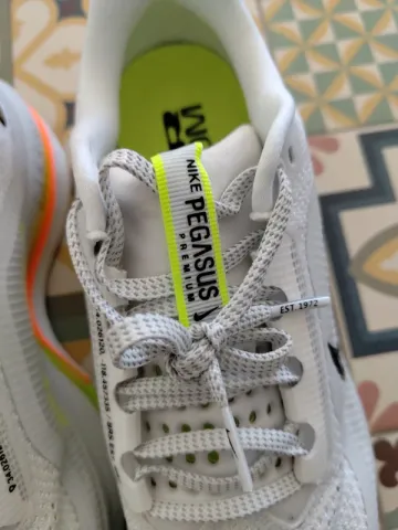 Tweedehands Pegasus Premium Air Zoom 44 bike — afbeelding 10 van 13