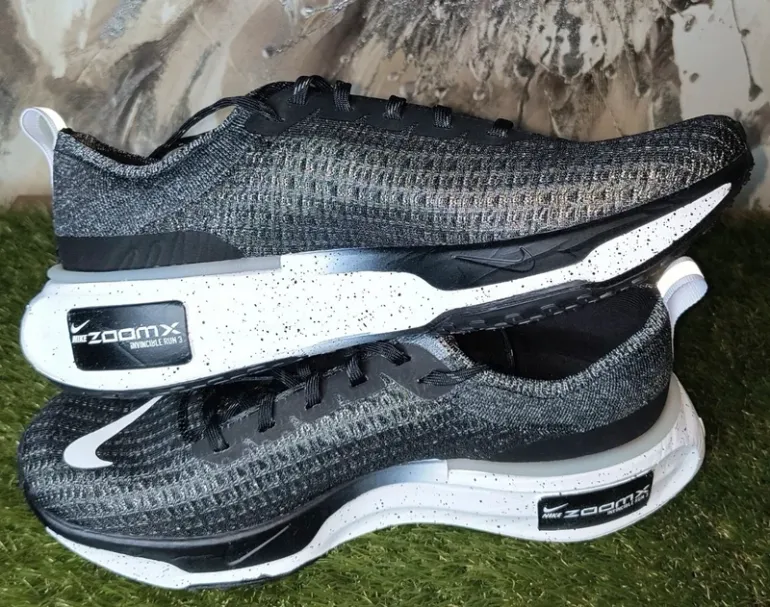 Used Nike ZoomX Run bike — image 3 of 4