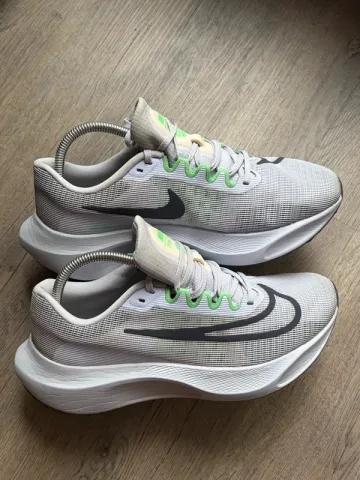 Brugt Nike Zoom Fly 5 bike — billede 1 af 7