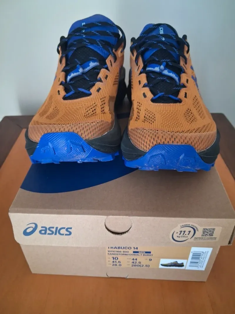 Used Asics Trabuco 14 Running Shoes