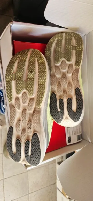 Used New Balance 1080 v15 bike — image 3 of 5