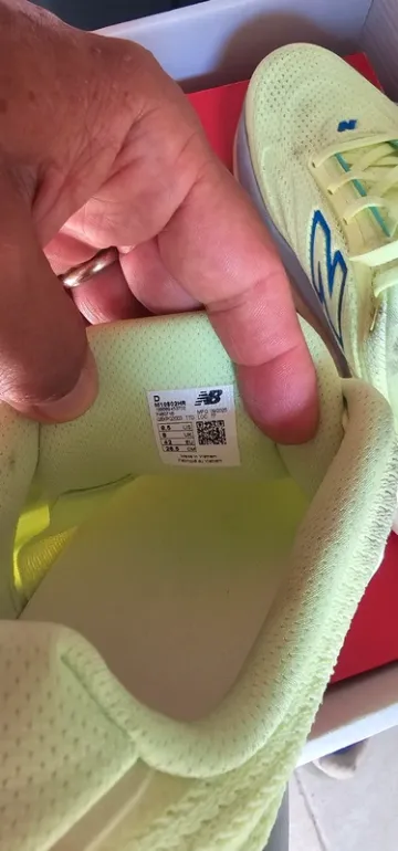 Used New Balance 1080 v15 bike — image 4 of 5