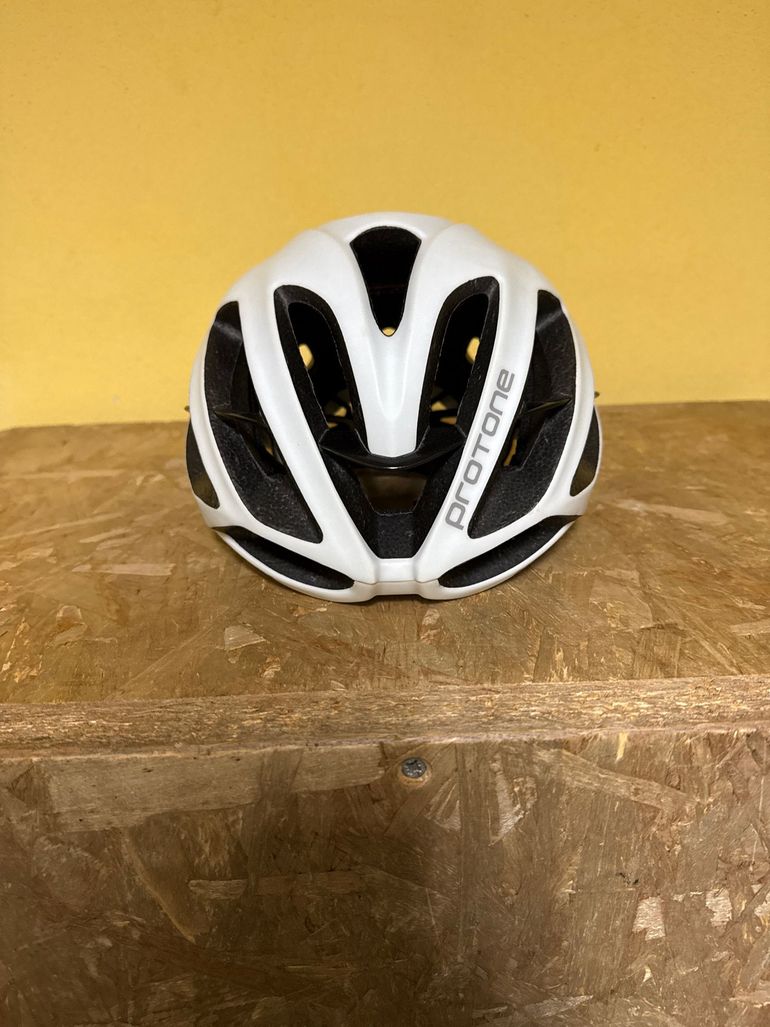 Brugt Kask protone 2023 bike — billede 2 af 3