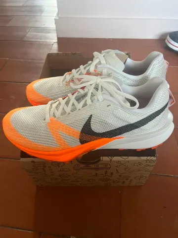 Nike Terra Kiger 10 bike usato — immagine 1 di 5