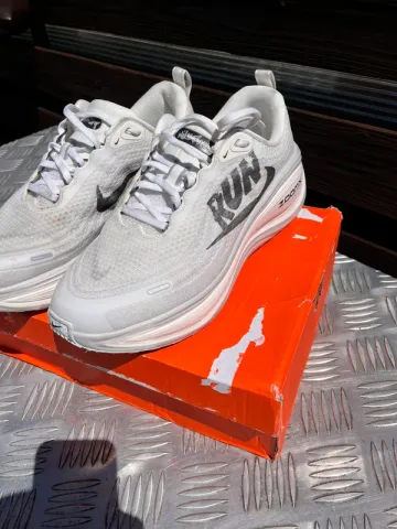 Brugt Nike Vomero plus RUN bike — billede 1 af 8
