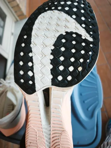 Nike Vaporfly 3 bike usato — immagine 11 di 13