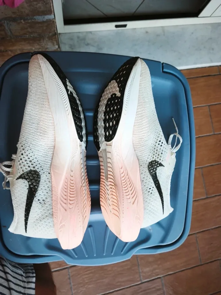 Nike Vaporfly 3 bike usato — immagine 3 di 13