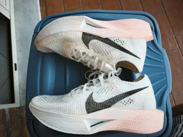 Nike Vaporfly 3 bike usato — immagine 1 di 13