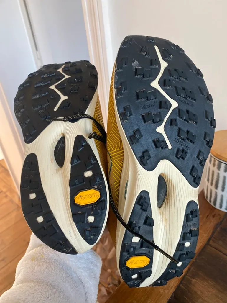 Used New Balance FuelCell SC trail bike — image 3 of 3