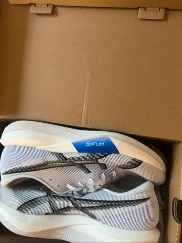 Used Asics MagicSpeed 5 bike — image 3 of 3