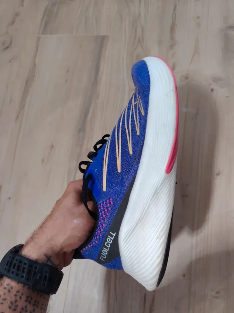 Used New Balance Elite V3 bike — image 8 of 8