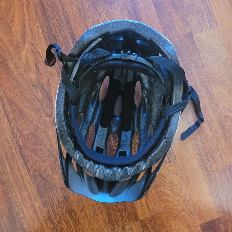 Magnum 2023 bike d'occasion — image 2 sur 4